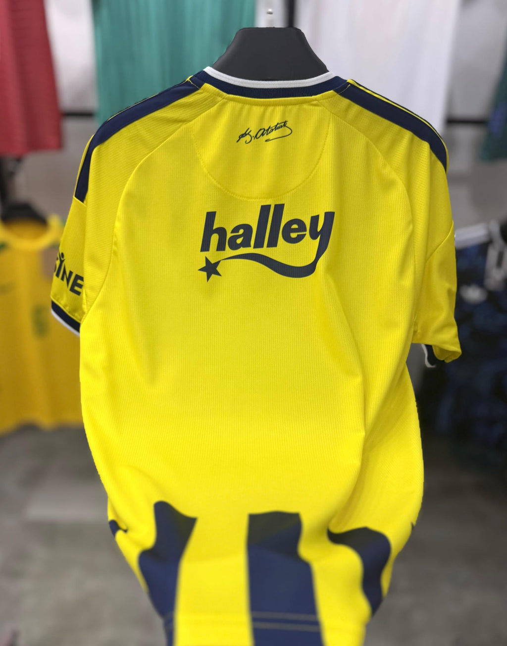 Fenerbahçe 2026-2027 Yeni Sezon Premium Çubuklu Forma (